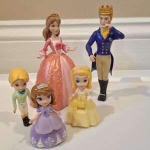 "Sofia The First" Royal Family Toy Figurines